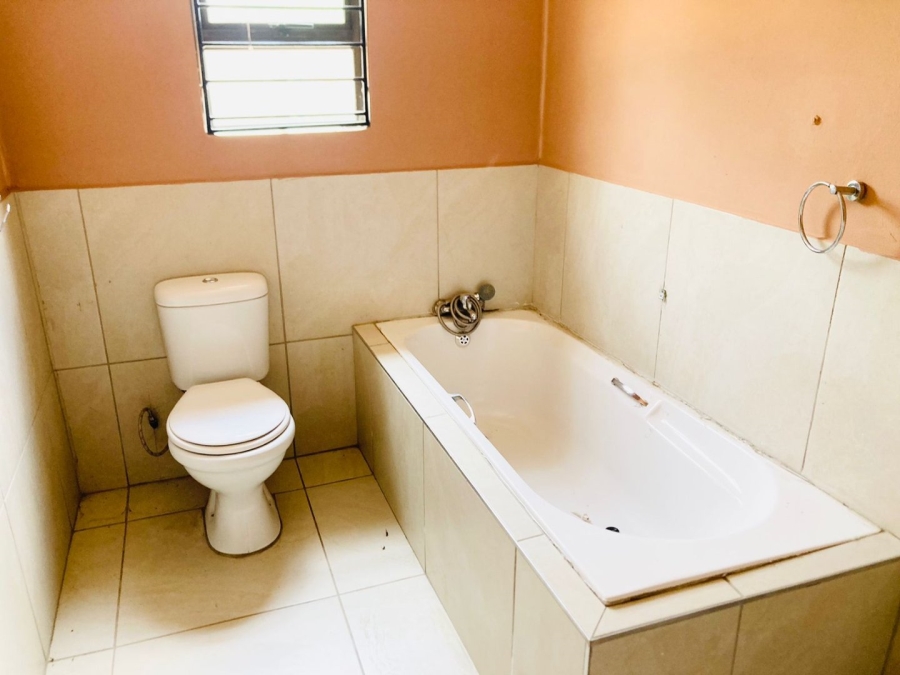 To Let 1 Bedroom Property for Rent in Bloemside 2 Free State